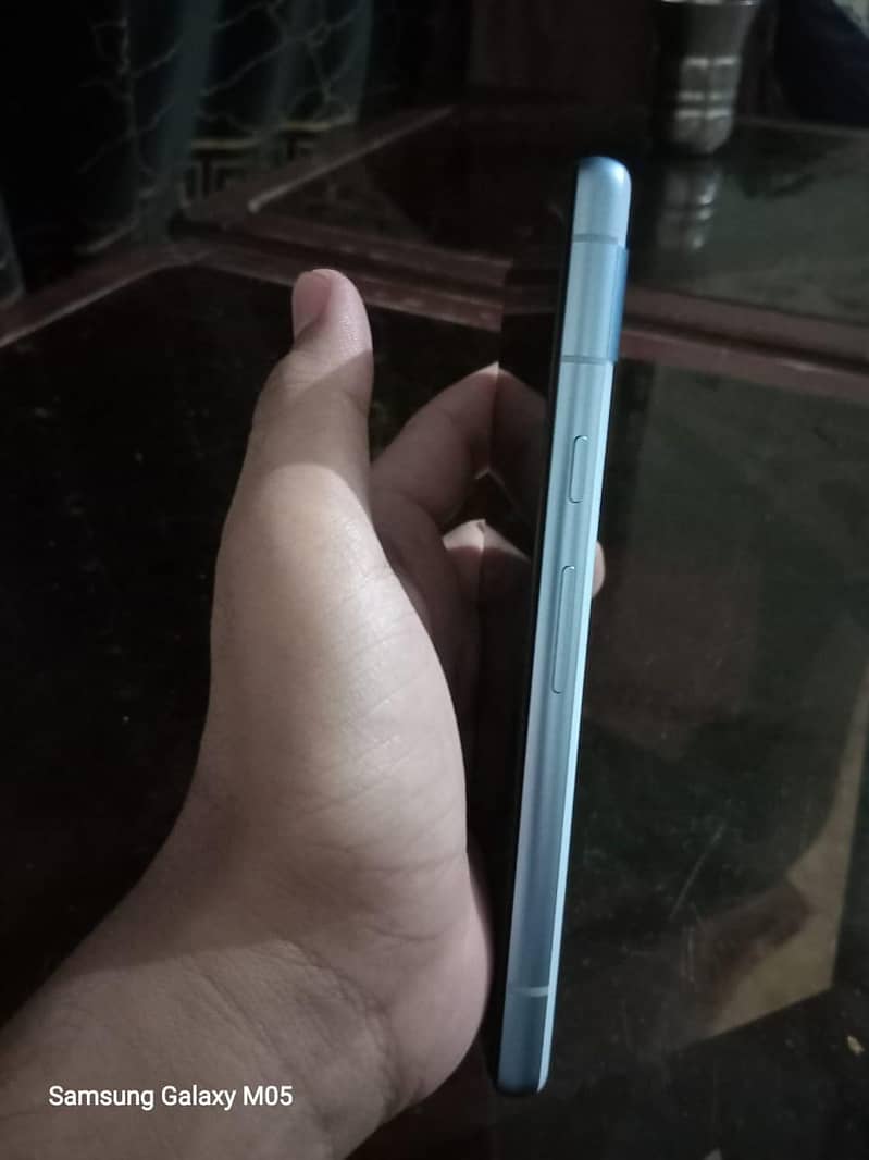 Google Pixel 7a 2