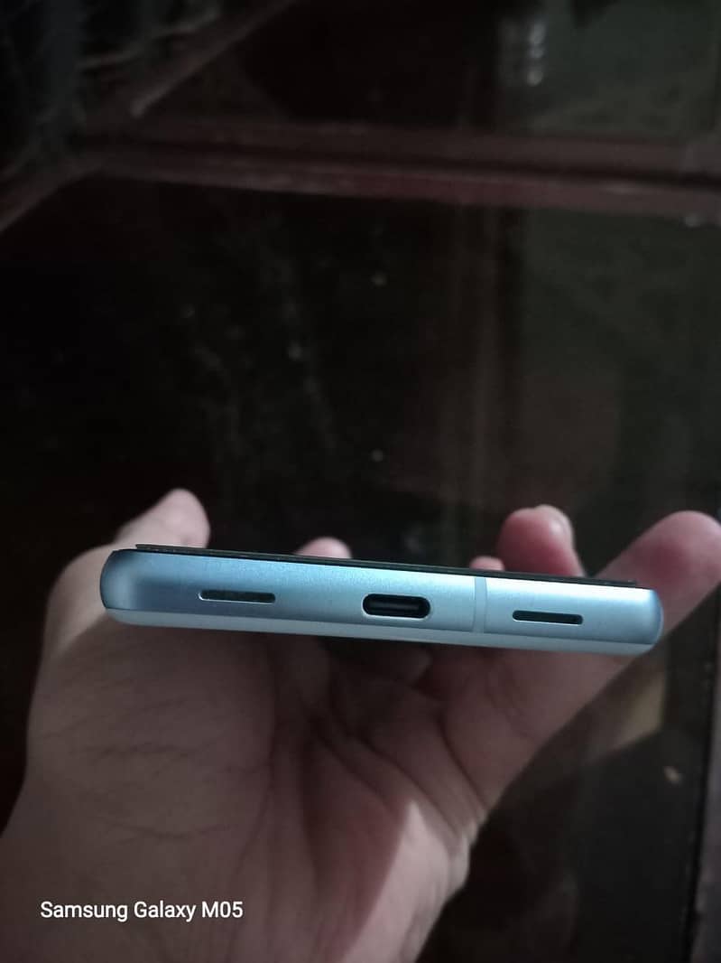 Google Pixel 7a 4