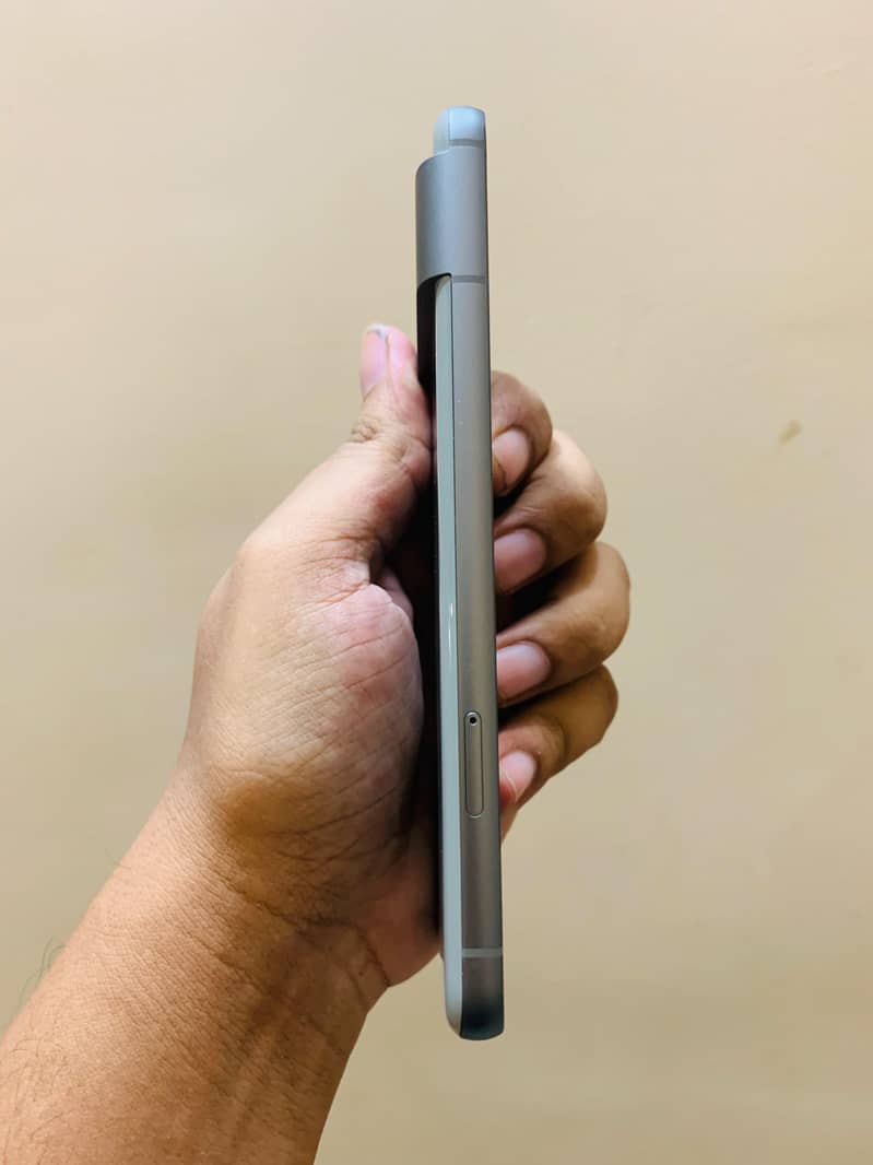 Google Pixel 8 3