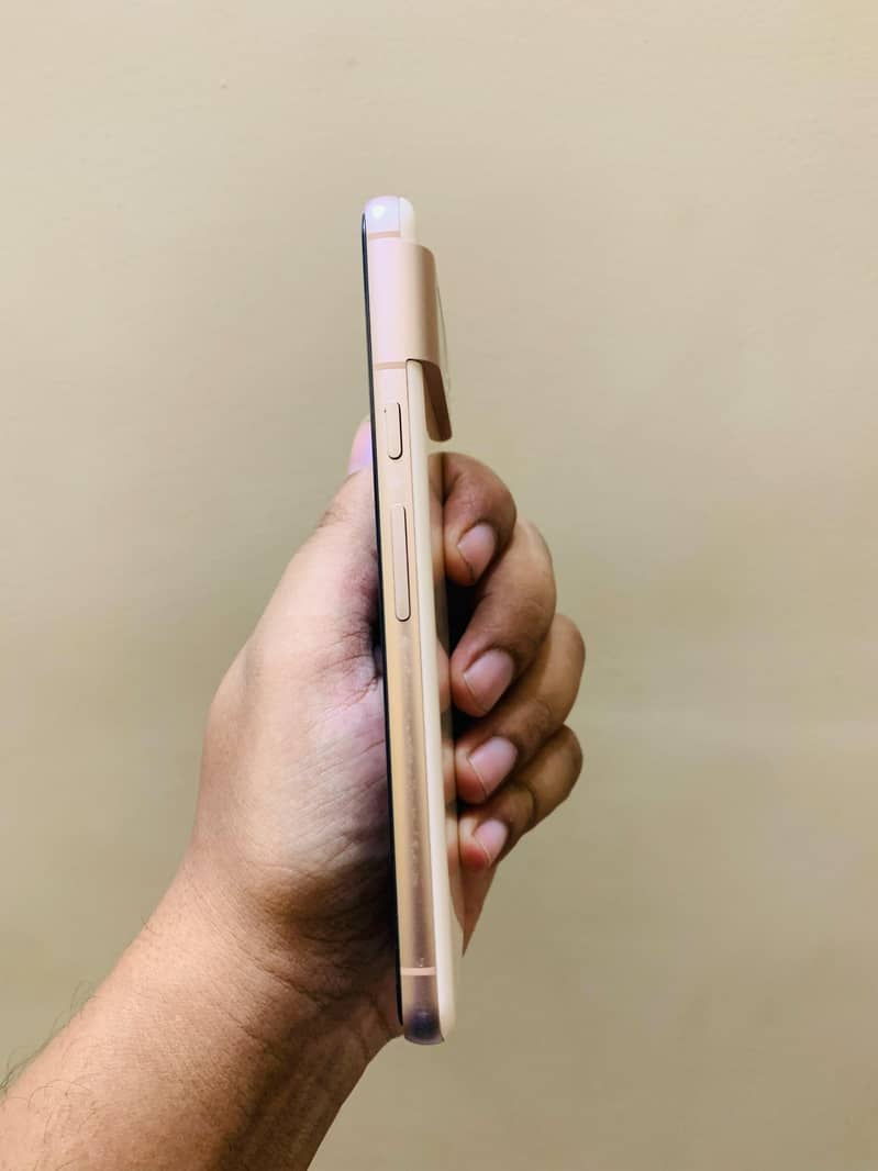 Google Pixel 8 6