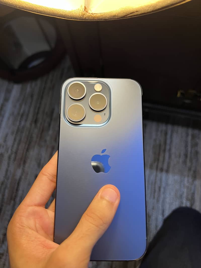 Iphone 15 pro 0