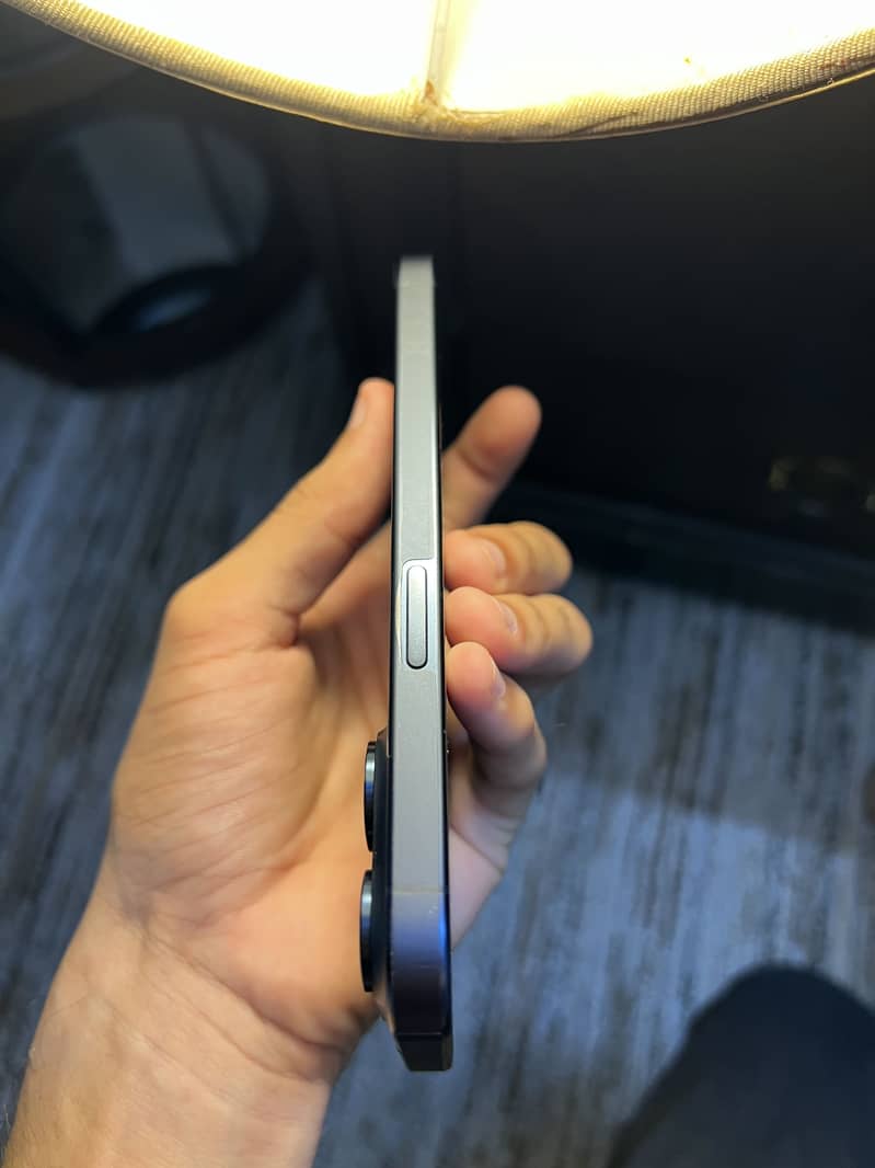 Iphone 15 pro 3