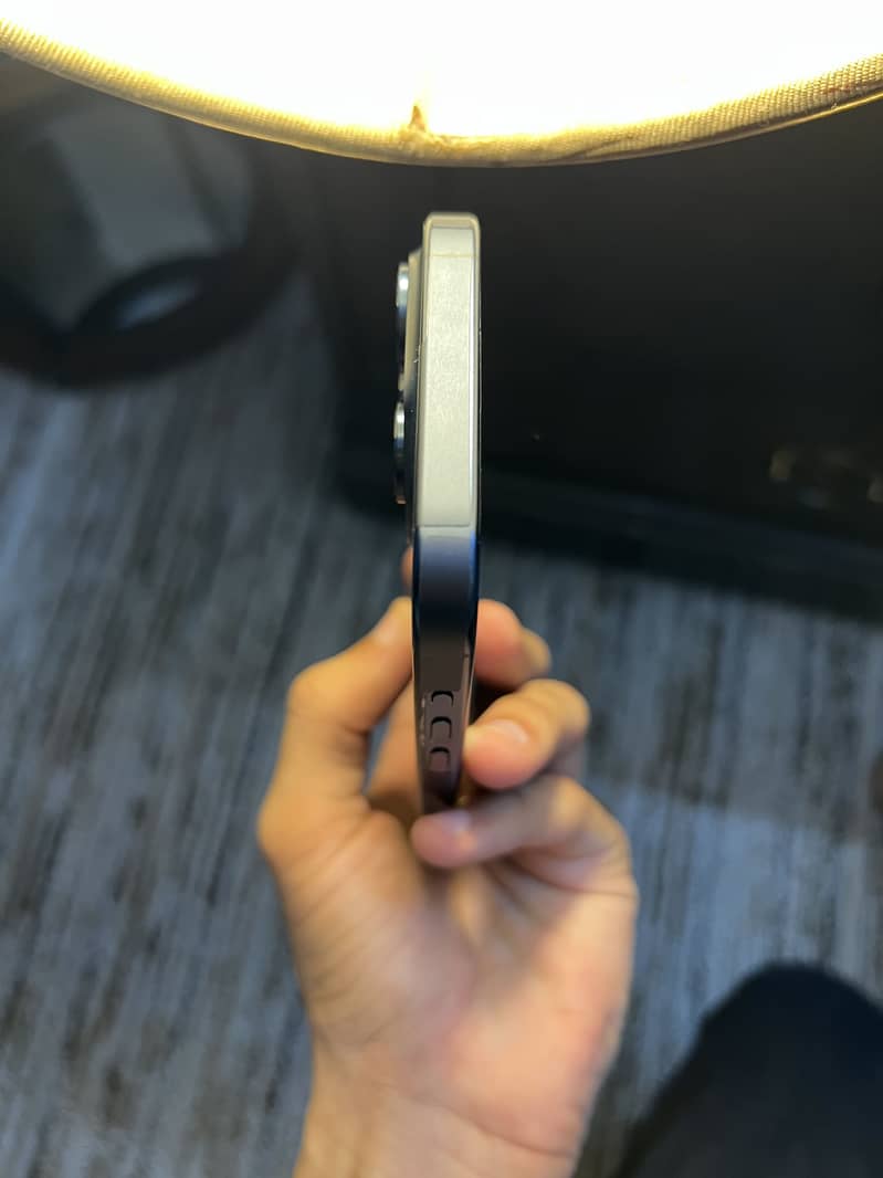 Iphone 15 pro 4