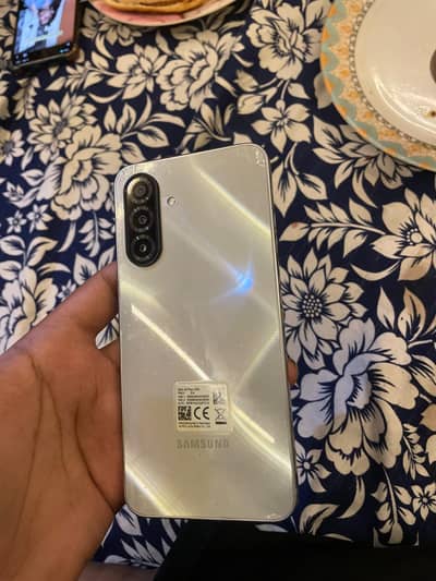 SAMSUNG GALAXY A17