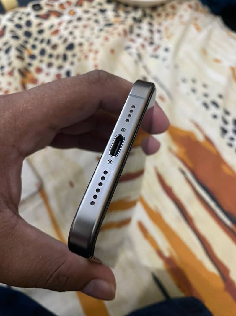 Iphone 15 pro max 1