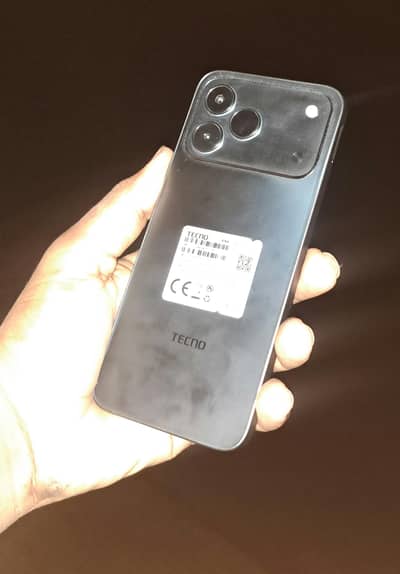 Tecno CAMON 50