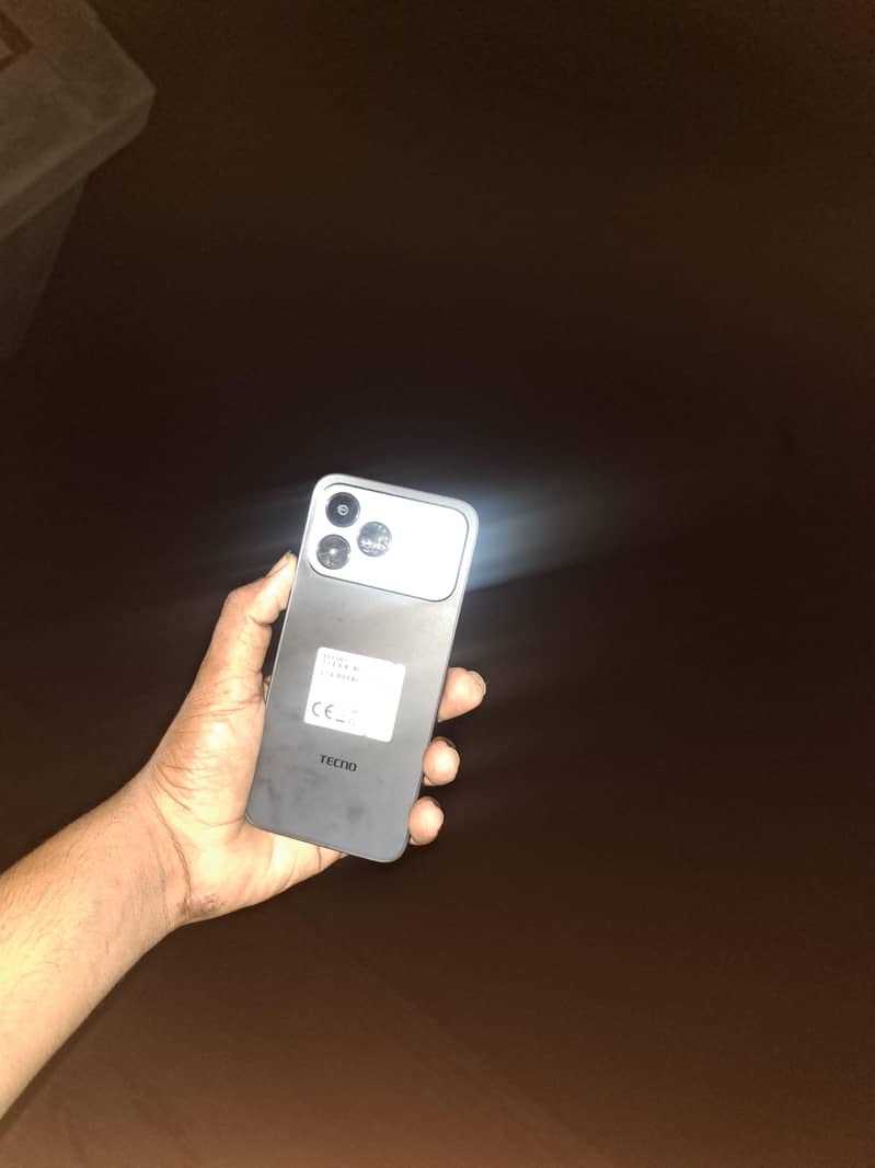 Tecno CAMON 50 1