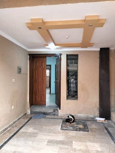 Rawalpindi Bahria Town Phase 8 - 5 Marla House Available For Sale Gas install