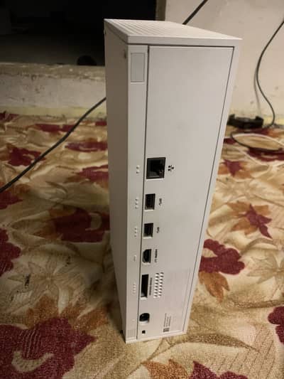 Xbox Series 1TB best condition with box and controller