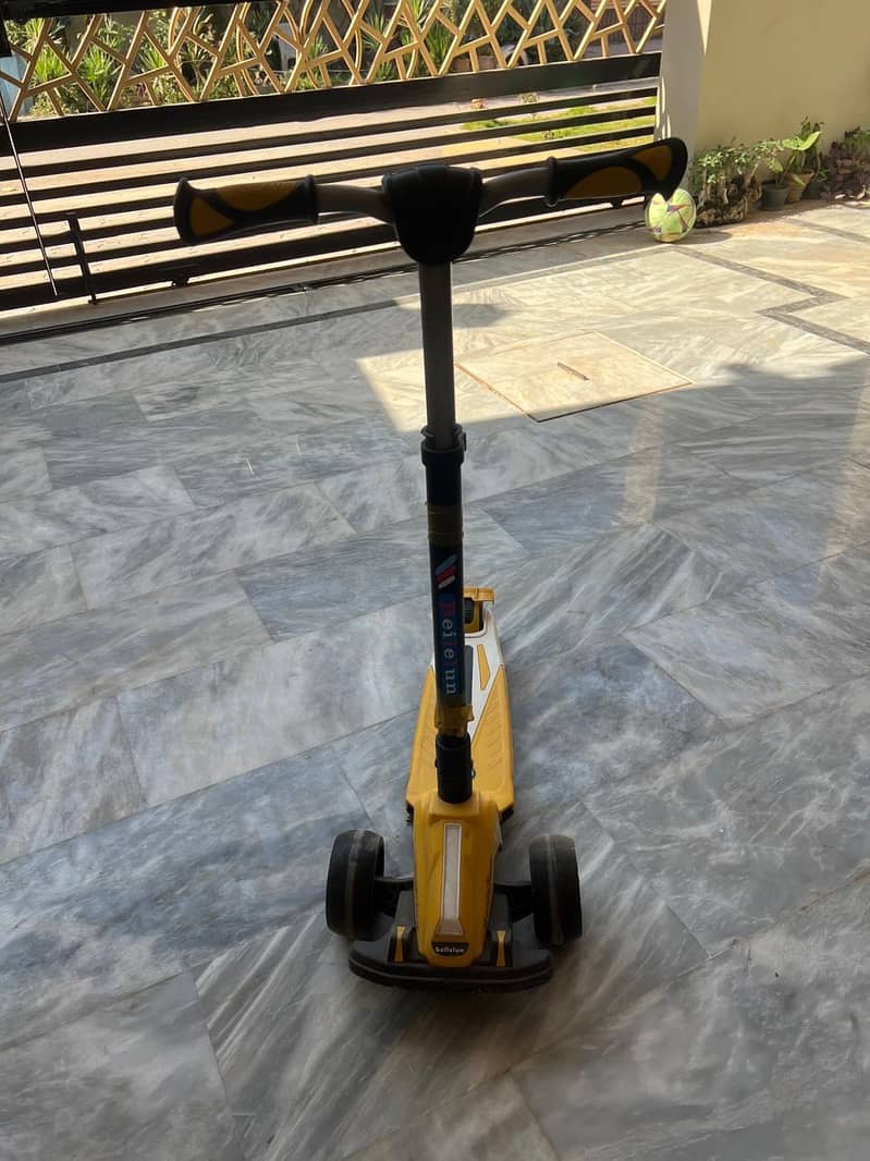 scooty 2