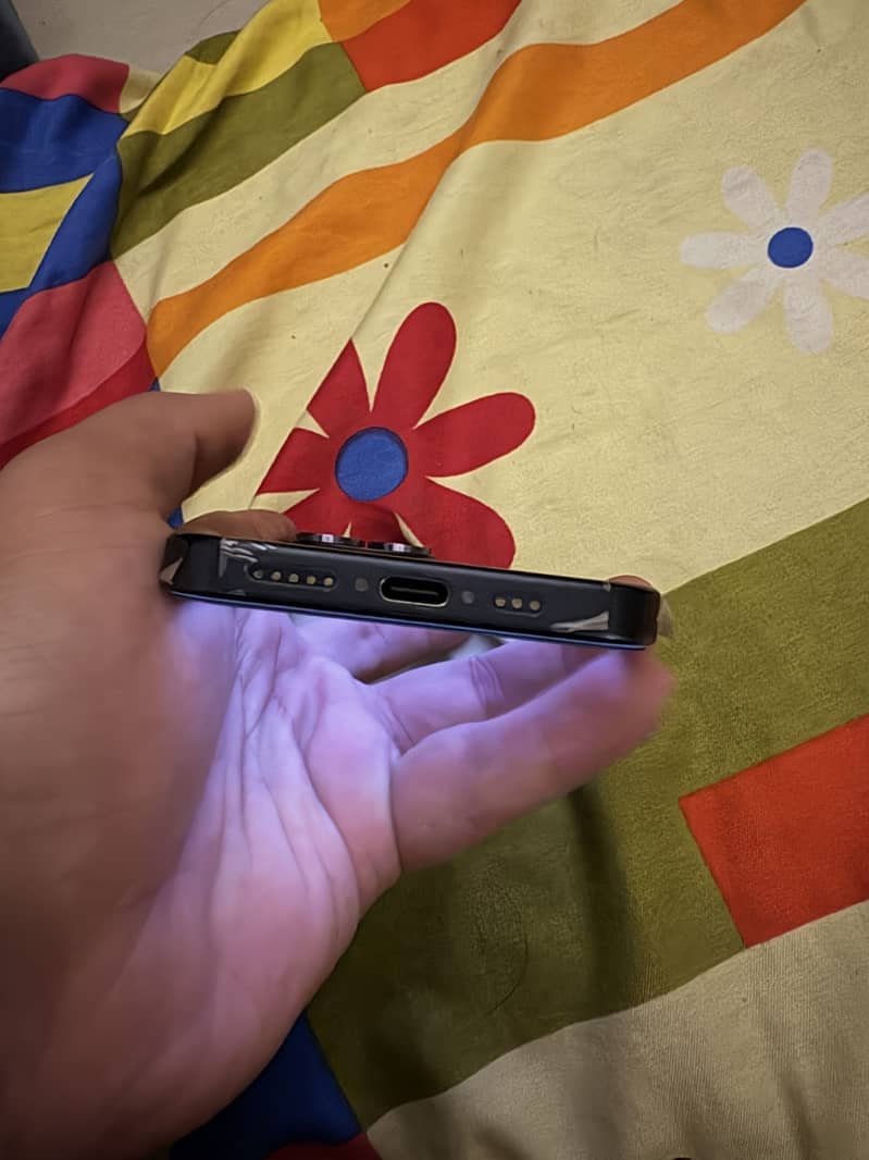 Apple iPhone 15 Pro 1