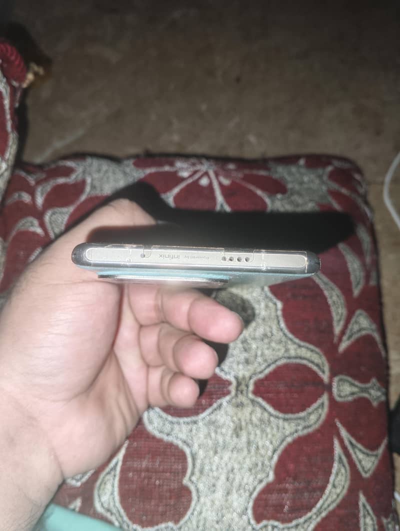 Infinix Zero 30 3