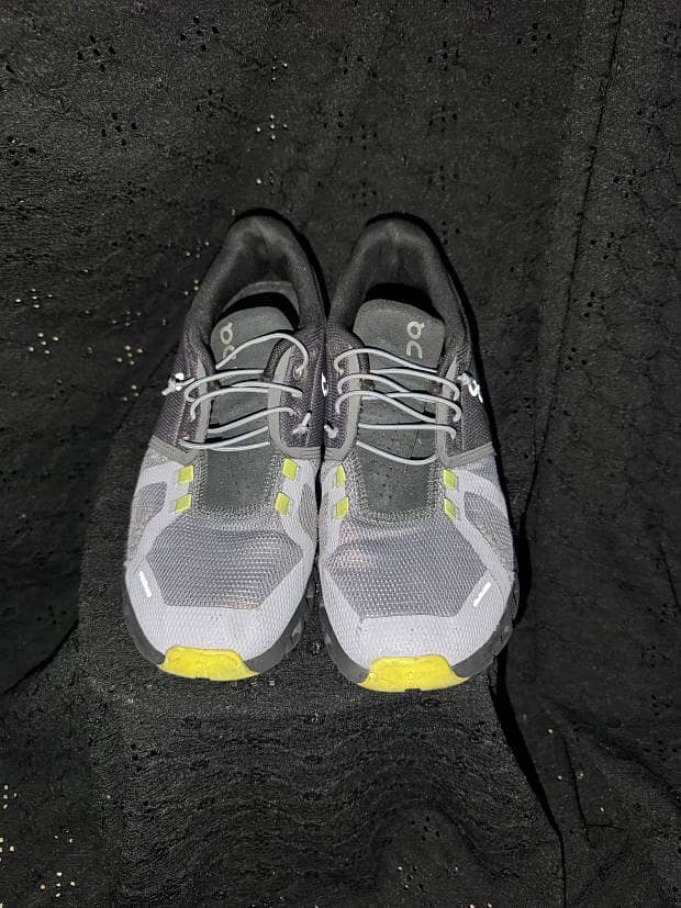 ON cloud shoes 2