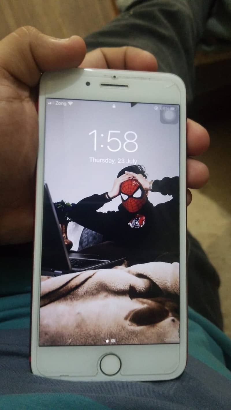 Apple iPhone 7 Plus 3