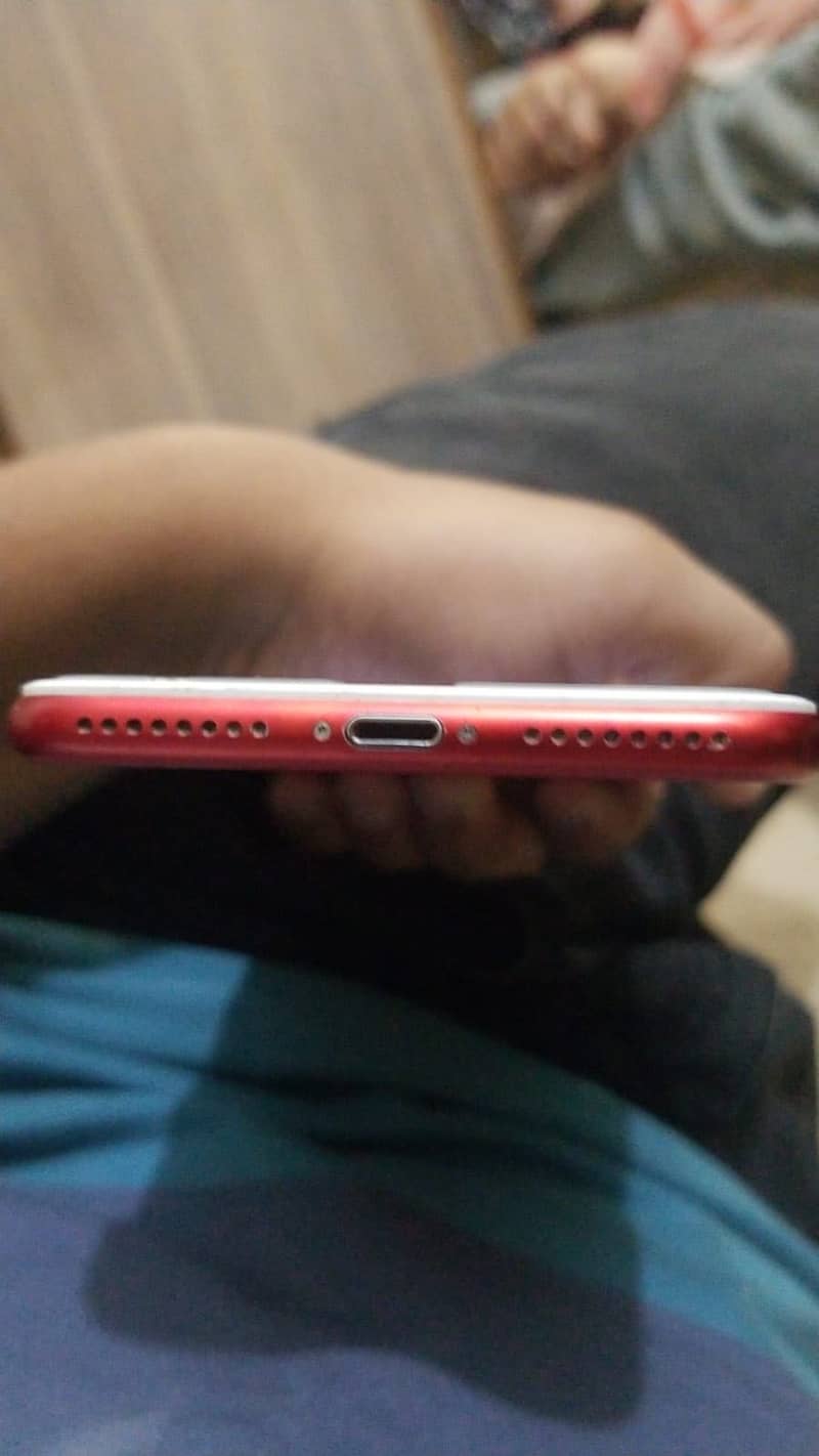 Apple iPhone 7 Plus 4