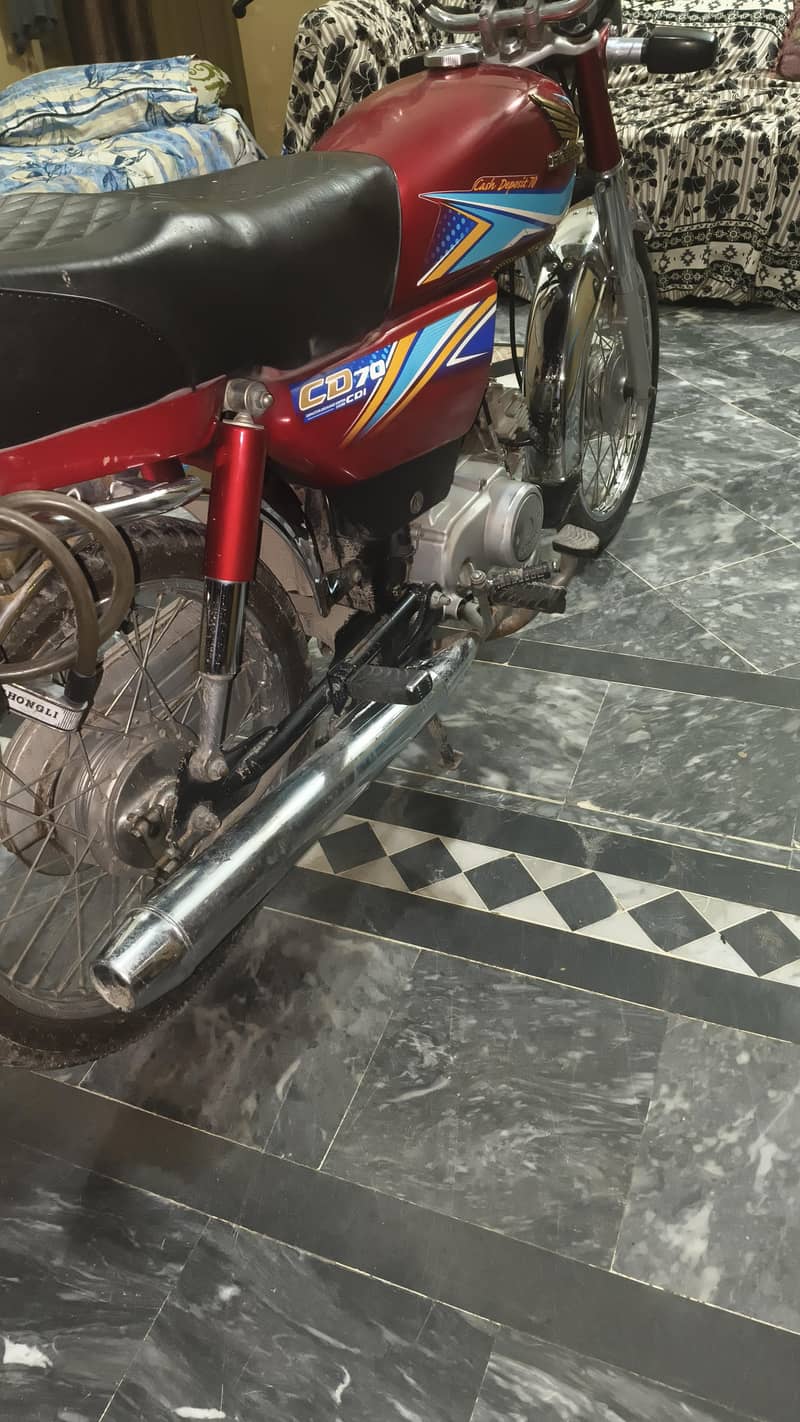 Honda CD70 3