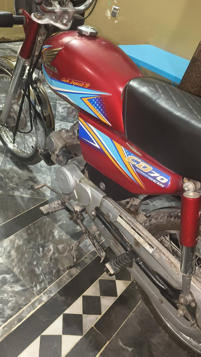 Honda CD70 5