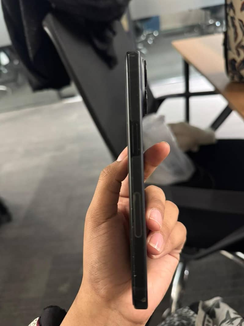 Apple iPhone 15 4
