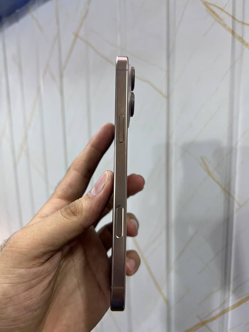 Iphone 16 Pro Max 1