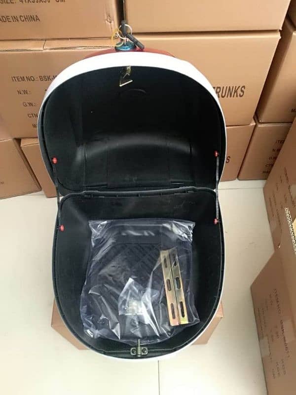 universal Tail Box 2