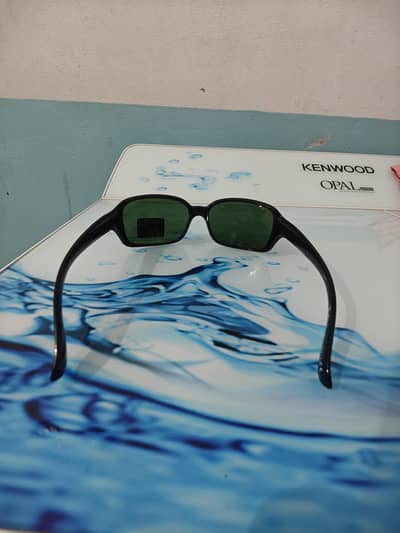 original Ray Ban sun glasses new market price 27000