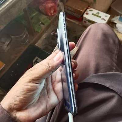 Vivo Y51s