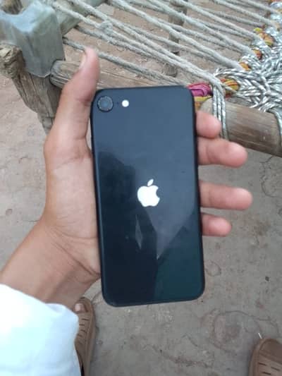 Apple iPhone SE