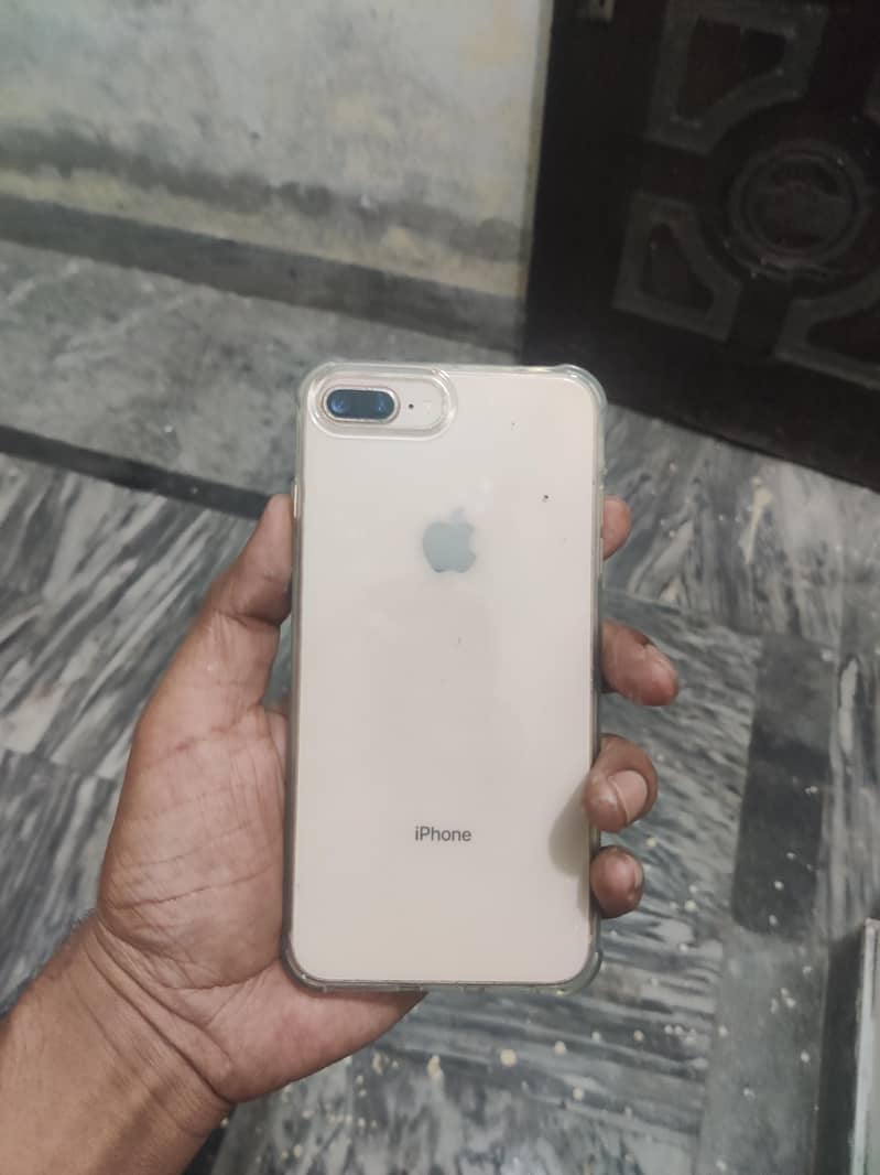 Apple iPhone 8 Plus 0