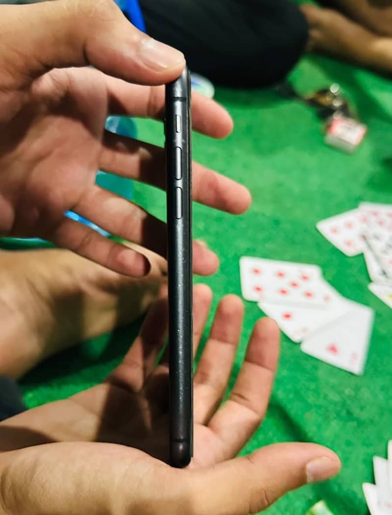 Apple iPhone 11 2
