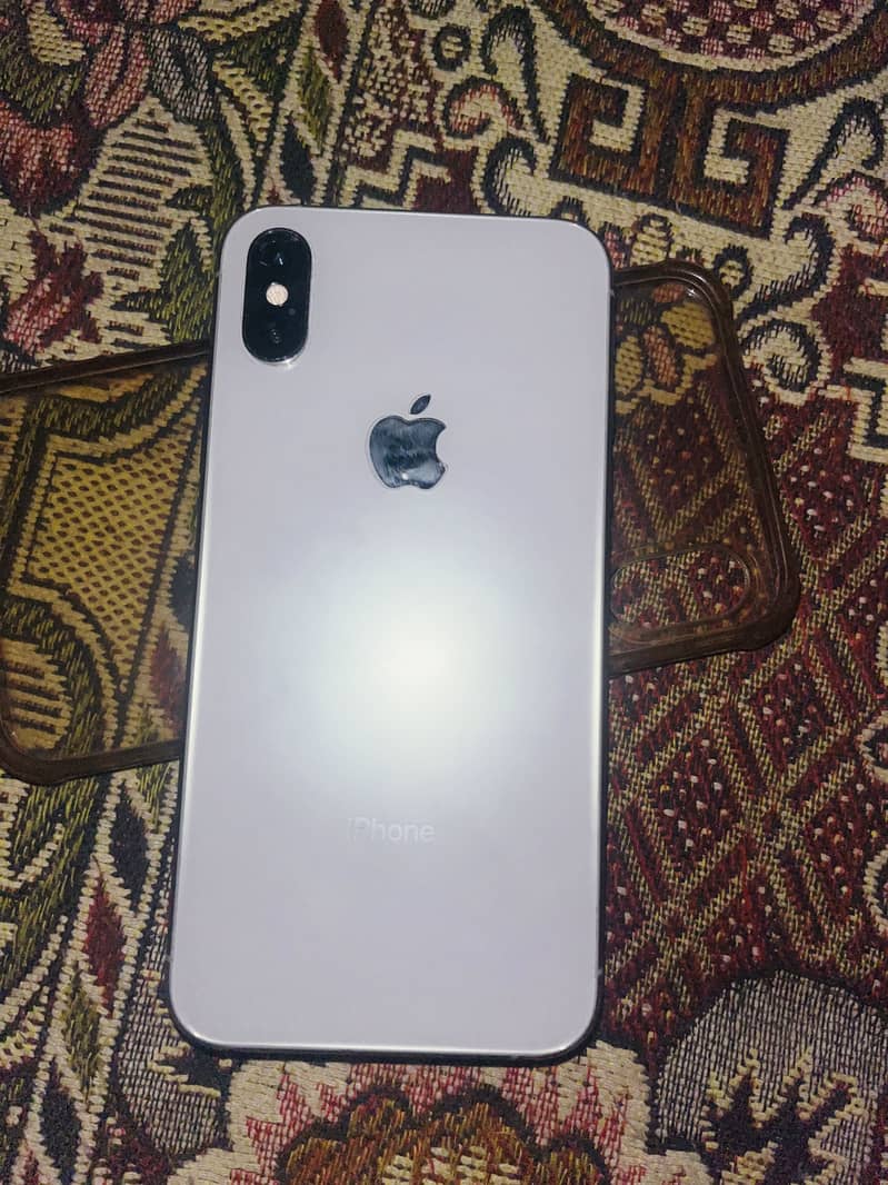 Iphone xs 4