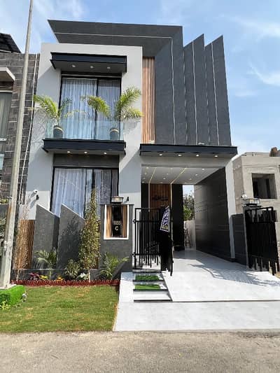 5 marla elegant house for sale in DHA phase 9 town