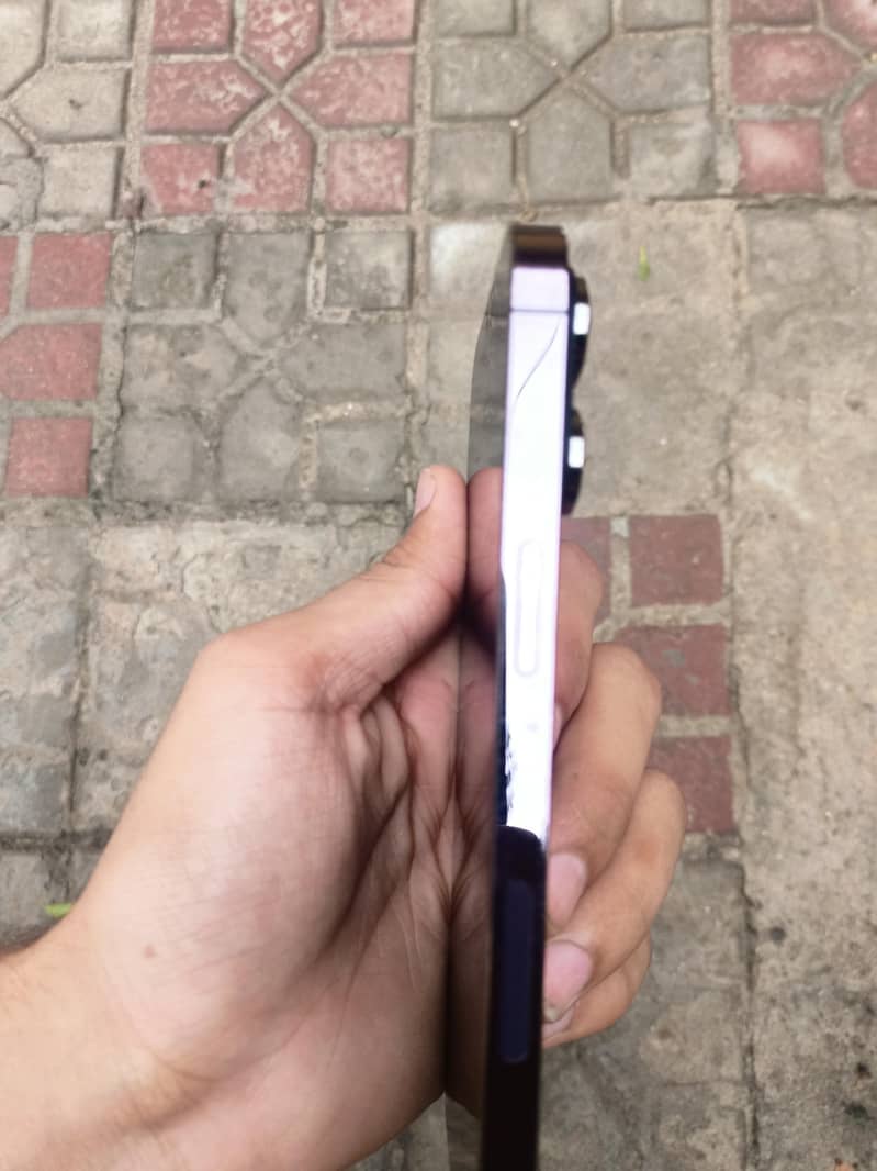 Apple iPhone 14 Pro Max 5