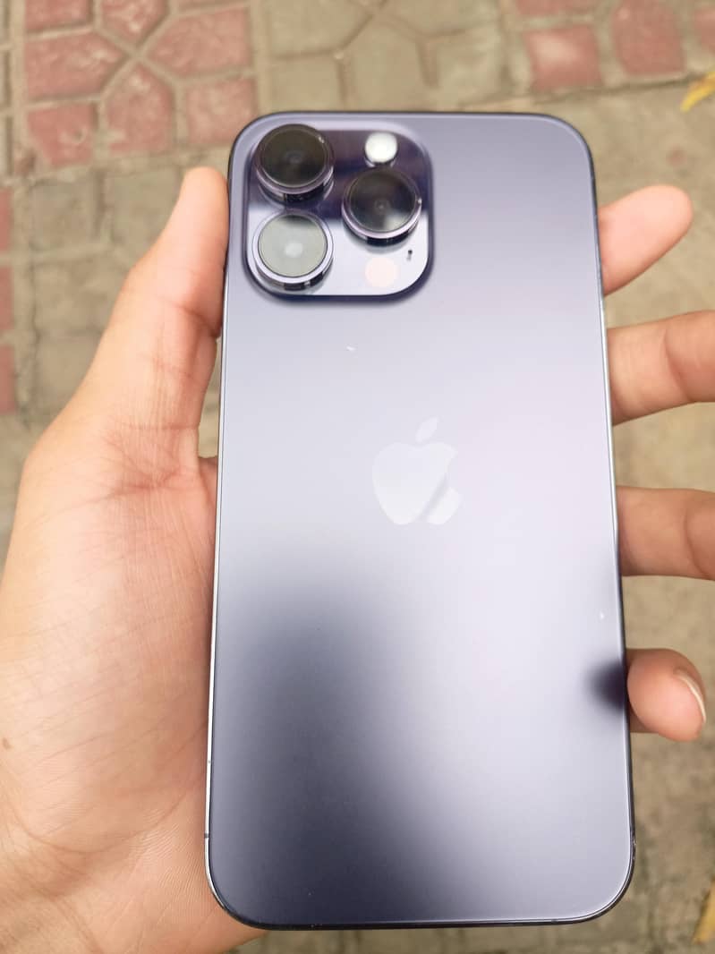 Apple iPhone 14 Pro Max 6