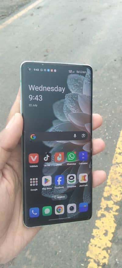 One Plus 8 12/256 display ma line hai backi okay hai