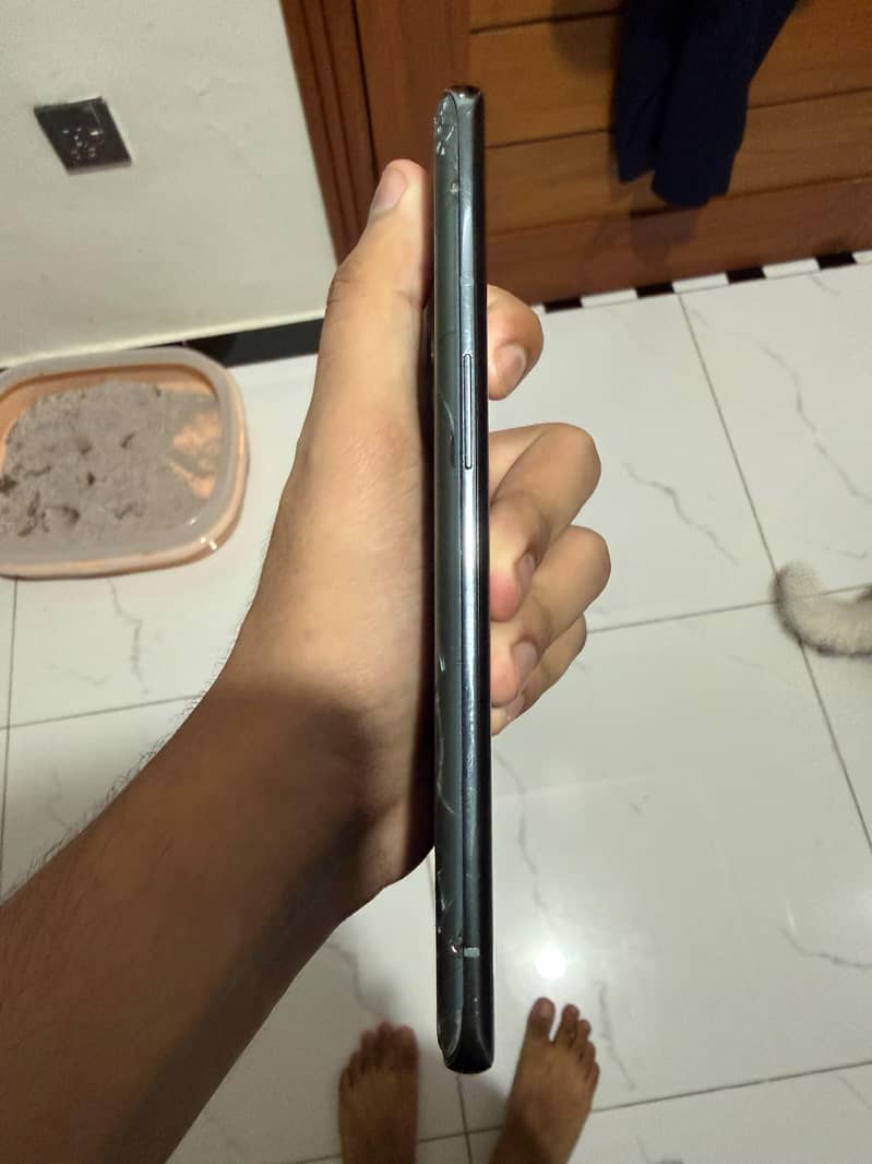 One Plus 9 Pro 4