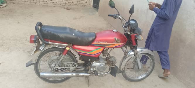 Honda CD70 2012