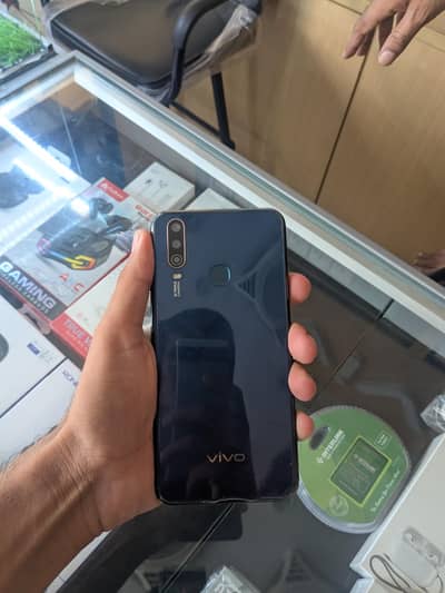 Vivo Y17