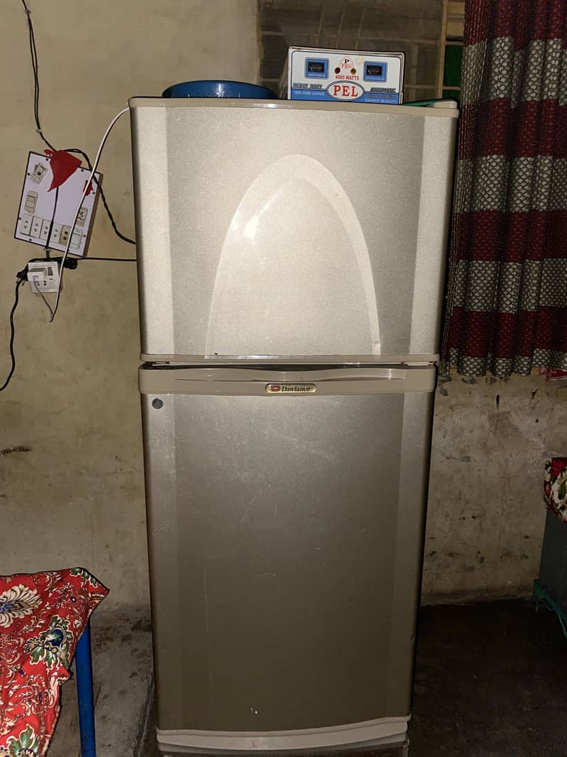 Frige with steplar 0