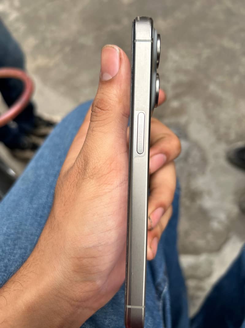 iPhone 15 pro all ok fu 4