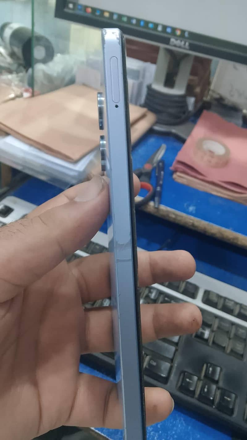 Realme Note 60 6