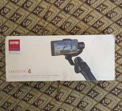Zhiyun Smooth 4 In Brand New Condition