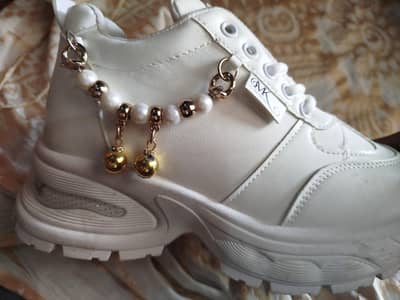 premium Girls&Women Fashion Sneakers Stylish