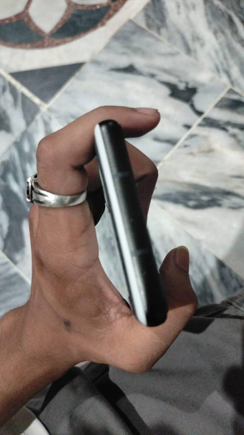 Google Pixel 6a 3