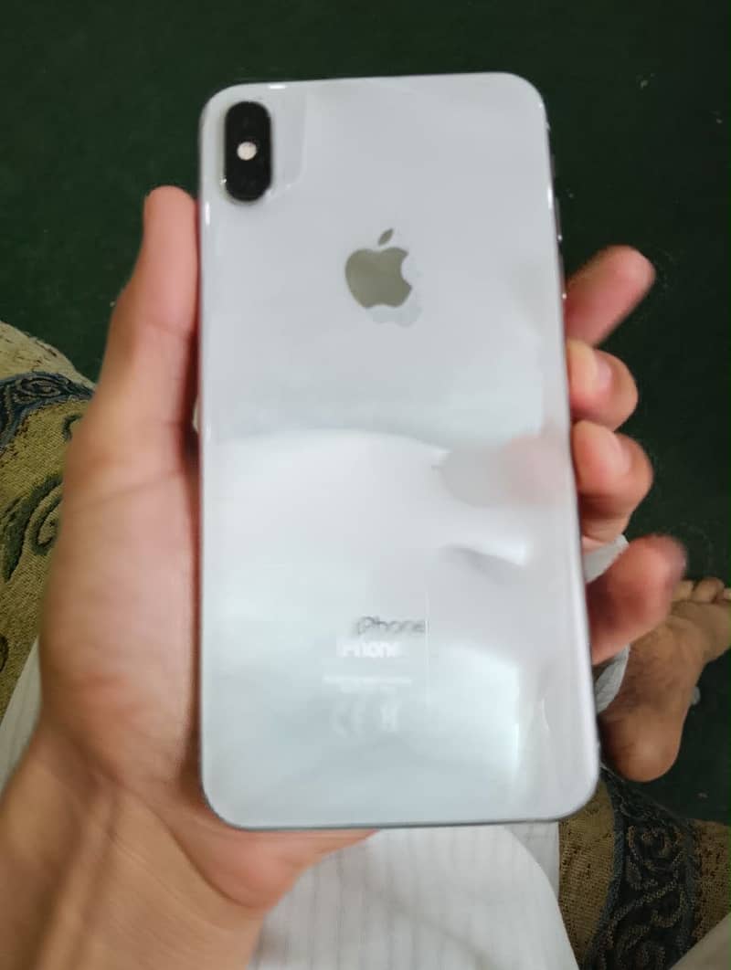 Apple iPhone X max 1
