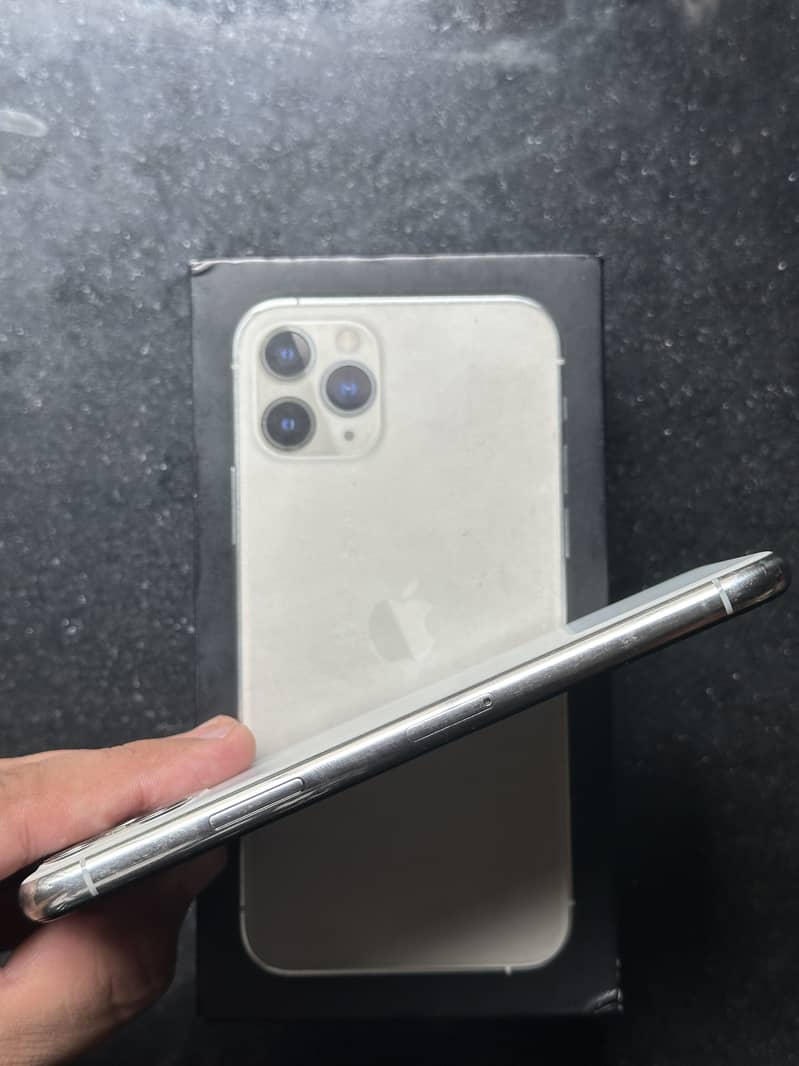 iPhone 11 Pro 5
