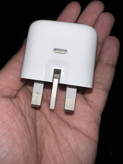 Laptop and Iphone adapter