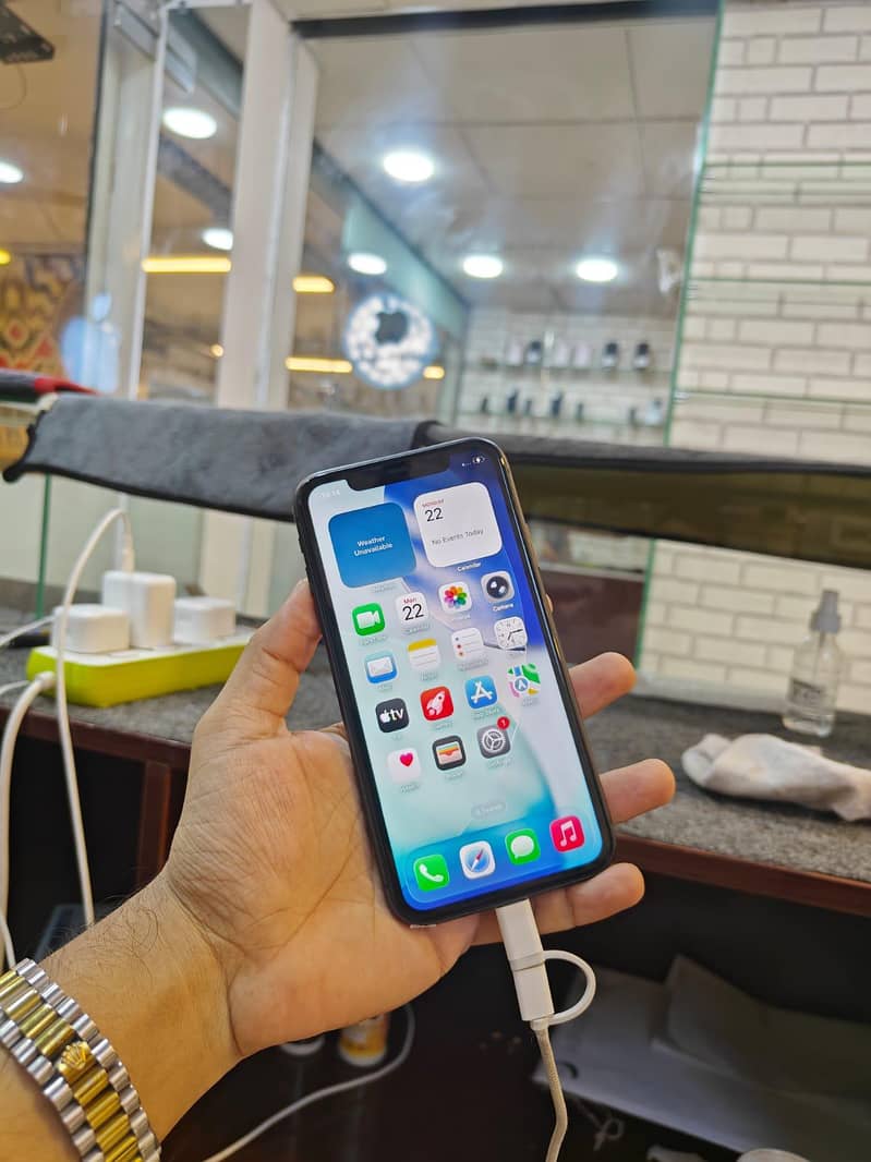 Apple iPhone 11 1