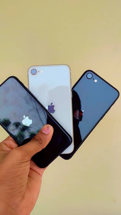 Apple iPhone SE 2020