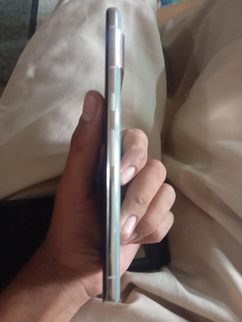 Google Pixel 7 Pro 4