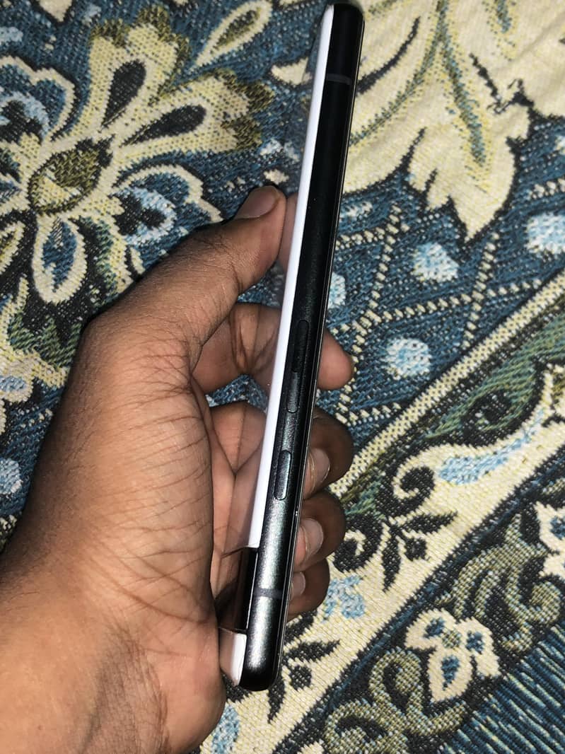 Google Pixel 6a 4